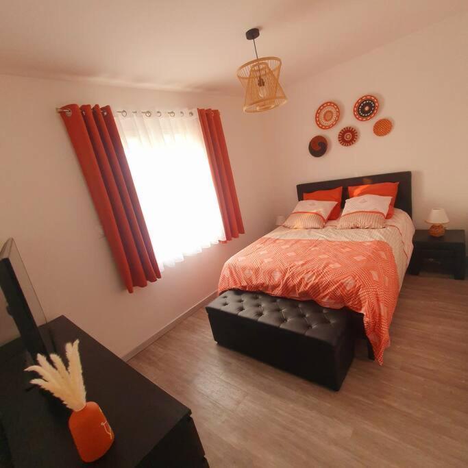 Joli Haut De Villa 3 Chambres Climatise Avec Jacuzzi Marignane Exterior foto